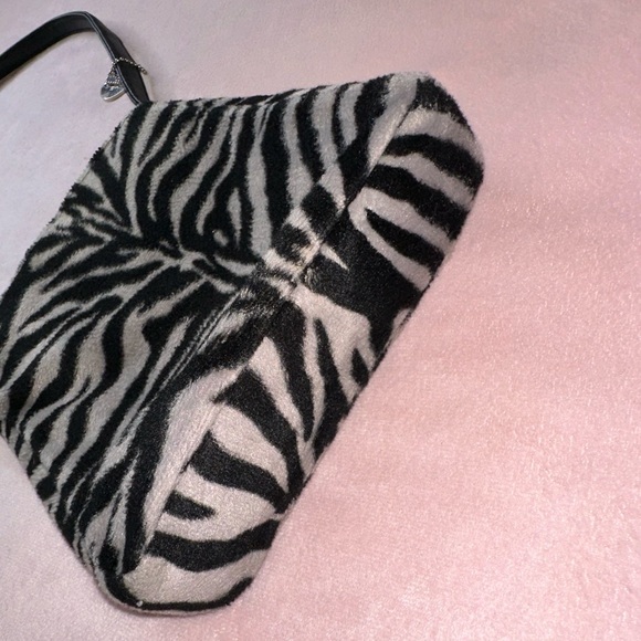 VINTAGE NINE WEST FURRY ZEBRA PRINT CROSSBODY BAG - Picture 4 of 11